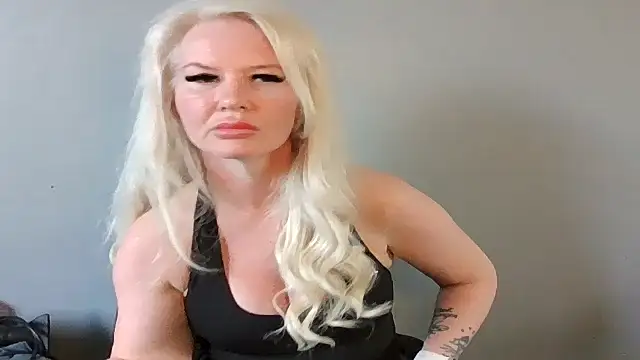 Snapshot of Blonde-Grace chatting on 12, 5, 2026 Blonde-Grace online show from 12, 5, 2026