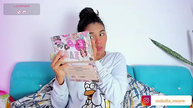 Snapshot of Melodymoore_ chatting on 16, 3, 2025 Melodymoore online show from 16, 3, 2025