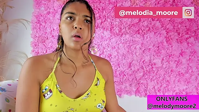 Snapshot of Melodymoore_ chatting on 12, 10, 2025 Melodymoore online show from 12, 10, 2025