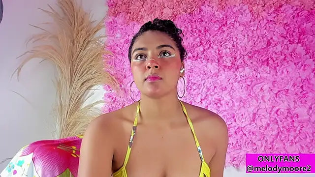 Snapshot of Melodymoore_ chatting on 3, 11, 2025 Melodymoore online show from 3, 11, 2025