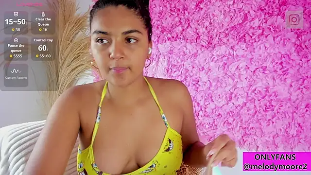 Snapshot of Melodymoore_ chatting on 15, 11, 2025 Melodymoore online show from 15, 11, 2025