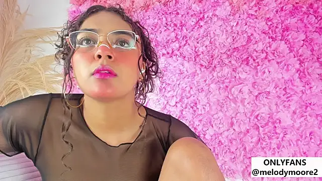 Snapshot of Melodymoore_ chatting on 3, 12, 2025 Melodymoore online show from 3, 12, 2025