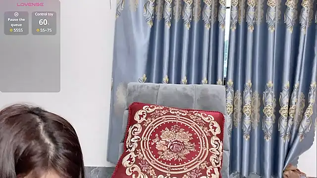 Snapshot of shishi_101 chatting on 4, 3, 2025 shishi 101 online show from 4, 3, 2025