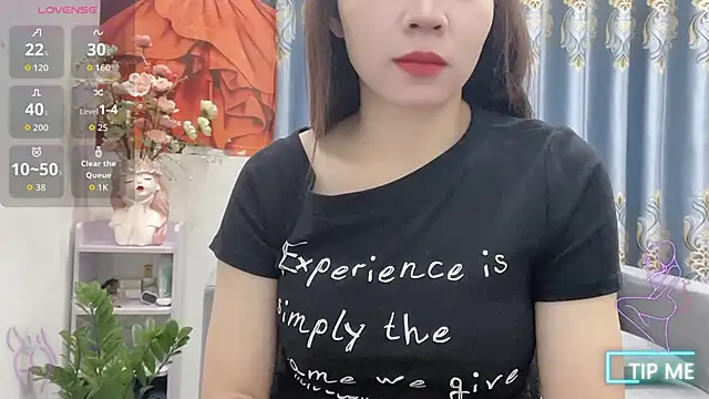 Snapshot of shishi_101 chatting on 24, 10, 2025 shishi 101 online show from 24, 10, 2025