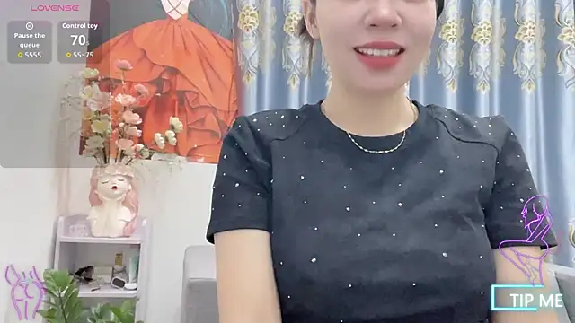 Snapshot of shishi_101 chatting on 27, 10, 2025 shishi 101 online show from 27, 10, 2025