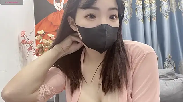 Snapshot of shishi_101 chatting on 19, 11, 2025 shishi 101 online show from 19, 11, 2025