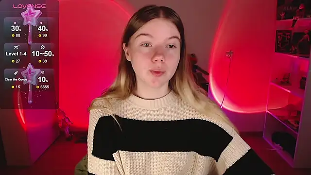 Strawberry juli online show from 17, 9, 2025