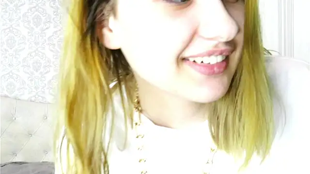 Snapshot of KeeleyEdge chatting on 1, 3, 2025 KeeleyEdge online show from 1, 3, 2025