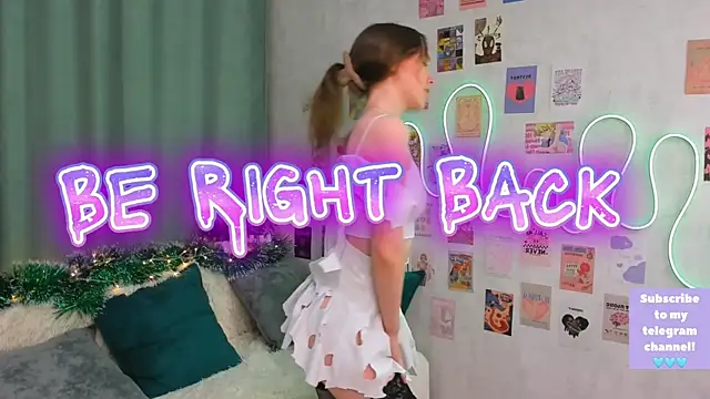 Dreamy Polly online show from 4, 3, 2025