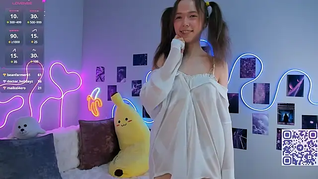 Dreamy Polly online show from 11, 3, 2025