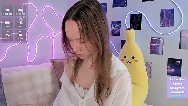 Dreamy Polly online show from 21, 3, 2025