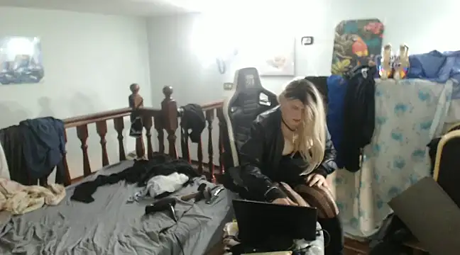 emmex671 online show from 25, 1, 2025