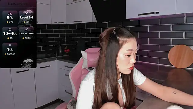 Snapshot of ShaiyaMinn3 chatting on 3, 3, 2026 ShaiyaMinn3 online show from 3, 3, 2026