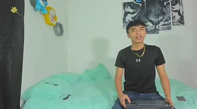 Snapshot of Maxxi_hot23 chatting on 9, 3, 2025 Maxxi hot23 online show from 9, 3, 2025