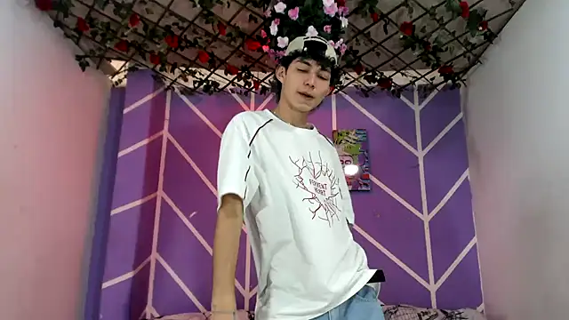 Snapshot of Maxxi_hot23 chatting on 14, 9, 2025 Maxxi hot23 online show from 14, 9, 2025