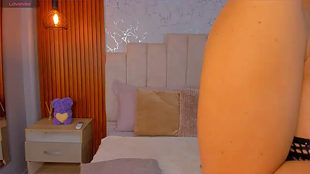 ScarlettWallace online show from 20, 9, 2025