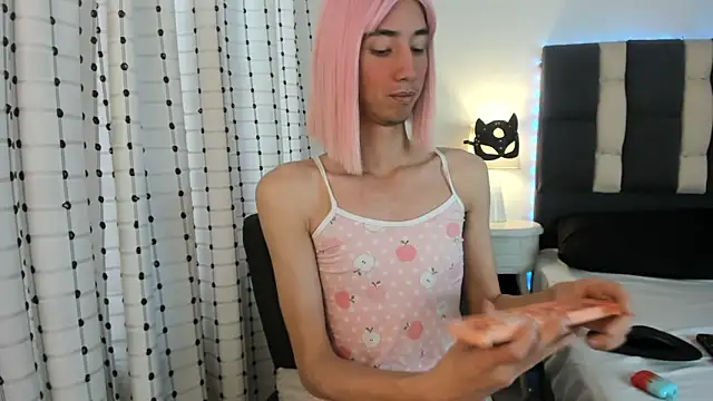 Snapshot of loverisu-coral chatting on 9, 11, 2025 loverisu-coral online show from 9, 11, 2025