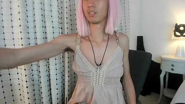 Snapshot of loverisu-coral chatting on 5, 12, 2025 loverisu-coral online show from 5, 12, 2025