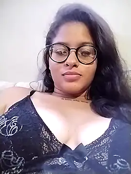 Snapshot of vickpxx chatting on 22, 3, 2025 vickpxx online show from 22, 3, 2025