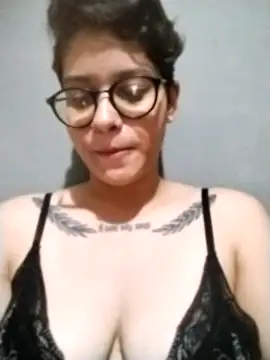 Snapshot of vickpxx chatting on 8, 9, 2025 vickpxx online show from 8, 9, 2025
