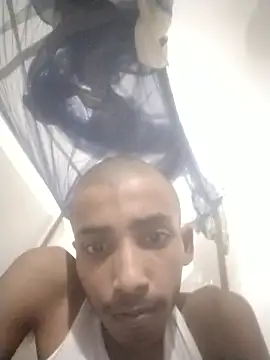 Snapshot of Rajkumarbigblackcock@xh chatting on 19, 4, 2026 Rajkumarbigblackcockxh online show from 19, 4, 2026