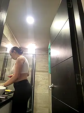 Mila LS online show from 31, 10, 2025