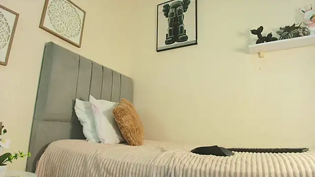 mary cute9 online show from 14, 4, 2026