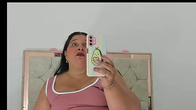 LunaaSweett online show from 7, 1, 2026