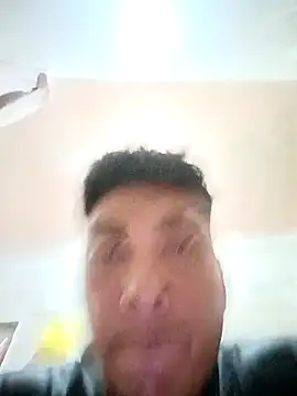 Snapshot of crisssalazar chatting on 9, 9, 2025 crisssalazar online show from 9, 9, 2025
