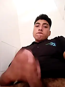 Snapshot of crisssalazar chatting on 23, 10, 2025 crisssalazar online show from 23, 10, 2025