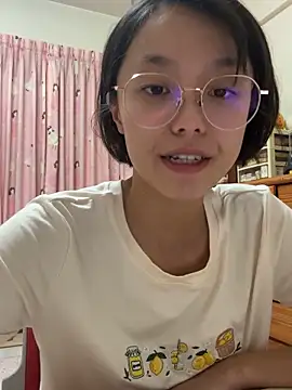 Snapshot of ladypaggy chatting on 20, 4, 2026 ladypaggy online show from 20, 4, 2026
