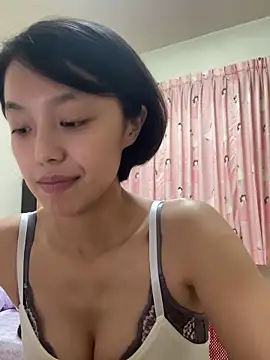 Snapshot of ladypaggy chatting on 9, 5, 2026 ladypaggy online show from 9, 5, 2026