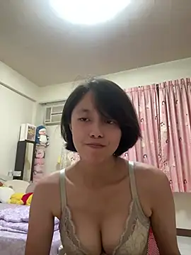 Snapshot of ladypaggy chatting on 26, 5, 2026 ladypaggy online show from 26, 5, 2026