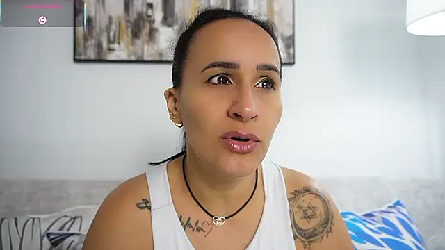 Snapshot of Sara_Charmy chatting on 2, 2, 2026 Sara Charmy online show from 2, 2, 2026