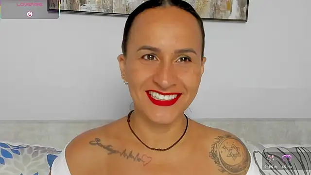 Snapshot of Sara_Charmy chatting on 6, 4, 2026 Sara Charmy online show from 6, 4, 2026