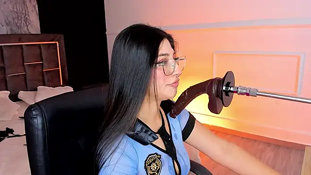 Gabrielakassi online show from 5, 10, 2025