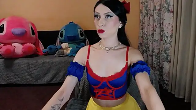 Maddison Summer online show from 21, 11, 2025