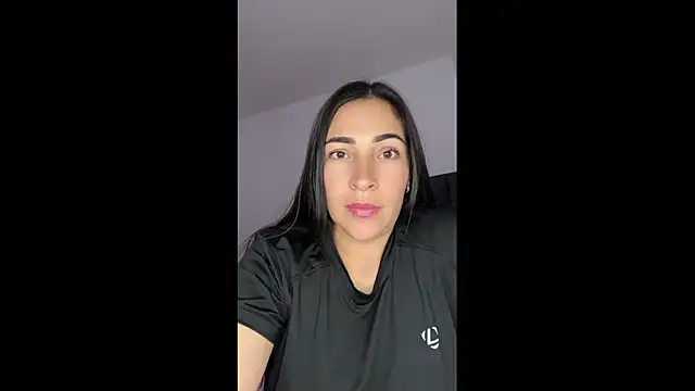 Snapshot of luna_lgomez_ chatting on 29, 7, 2026 luna lgomez online show from 29, 7, 2026
