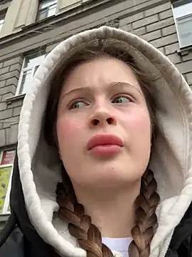 Snapshot of melicious_ chatting on 3, 3, 2025 melicious online show from 3, 3, 2025