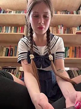 Snapshot of melicious_ chatting on 18, 10, 2025 melicious online show from 18, 10, 2025