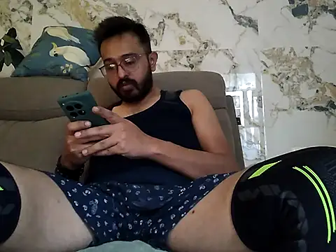 Snapshot of freakydesi chatting on 21, 10, 2025 freakydesi online show from 21, 10, 2025