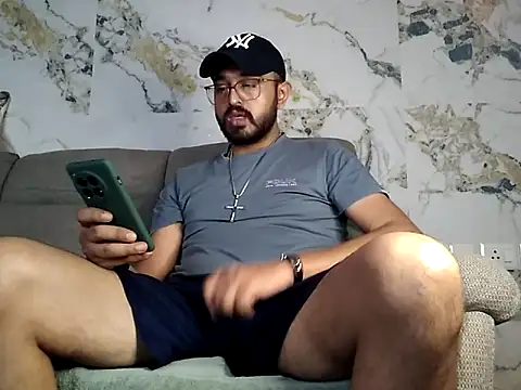 Snapshot of freakydesi chatting on 23, 10, 2025 freakydesi online show from 23, 10, 2025