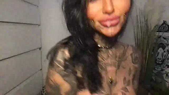 Peaches and the Cream online show from 18, 3, 2026