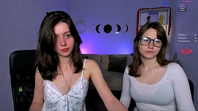 Snapshot of helli_belli chatting on 19, 5, 2026 helli belli online show from 19, 5, 2026