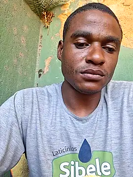 predadorr29 online show from 28, 2, 2025