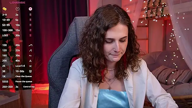 Snapshot of OliviaMcClean chatting on 6, 4, 2026 OliviaMcClean online show from 6, 4, 2026