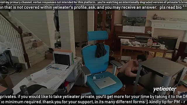 Snapshot of yetieater chatting on 21, 12, 2024 yetieater online show from 21, 12, 2024