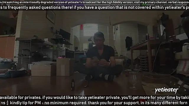 Snapshot of yetieater chatting on 17, 1, 2025 yetieater online show from 17, 1, 2025