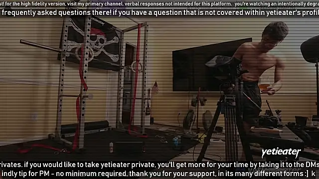 Snapshot of yetieater chatting on 12, 2, 2025 yetieater online show from 12, 2, 2025