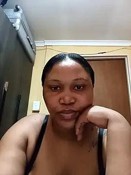 Snapshot of JuicyMilkyTizzy chatting on 7, 4, 2026 JuicyMilkyTizzy online show from 7, 4, 2026